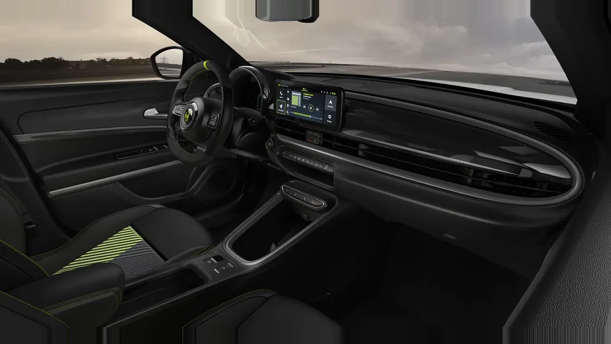 Abarth 600e Turismo en renting para particulares — Interior