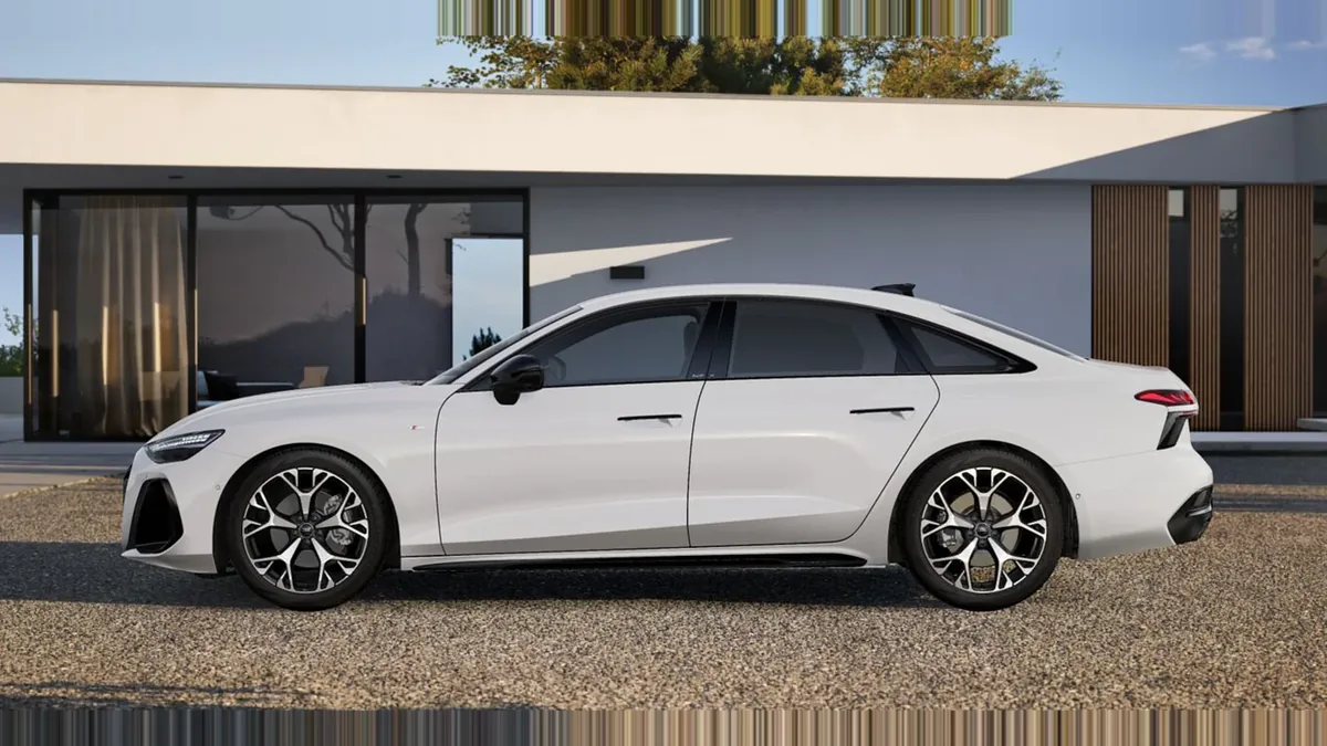 Audi A6 TDI 150kW (204CV) S Tronic Black Line en renting para particulares — Lateral