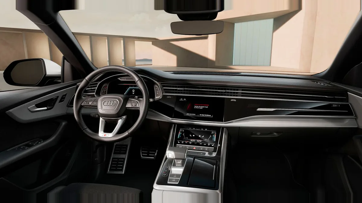 Audi Q8 SUV S line 45 TDI Quattro Tiptronic en renting para particulares — Delantera