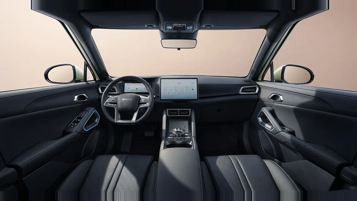 BYD Atto 2 DM-i Boost 156kW en renting para particulares — Delantera