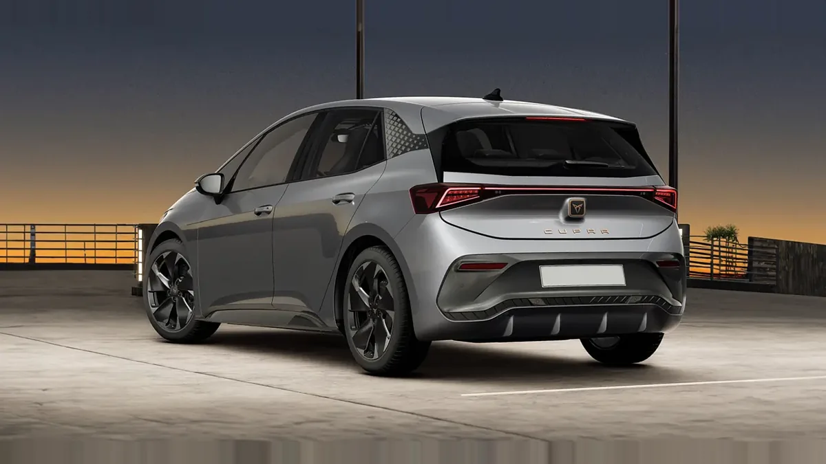 CUPRA Born e-Boost Pack Advanced Plus en renting para particulares — Trasera