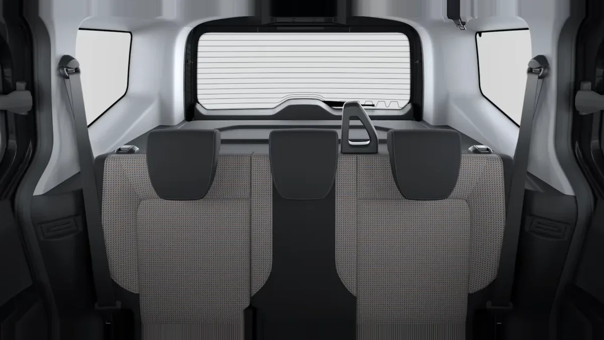 Ford TOURNEO COURIER KOMBI ECOBOOST 1.0 125CV en renting para particulares — vista 6