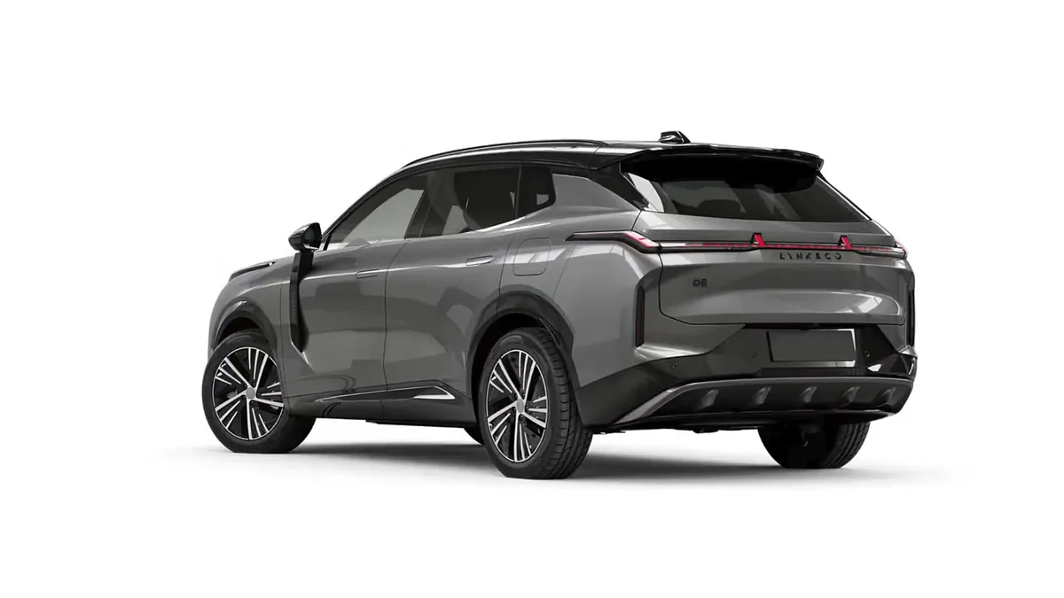 Lynk & Co 08 1.5 PHEV Core en renting para particulares — Trasera