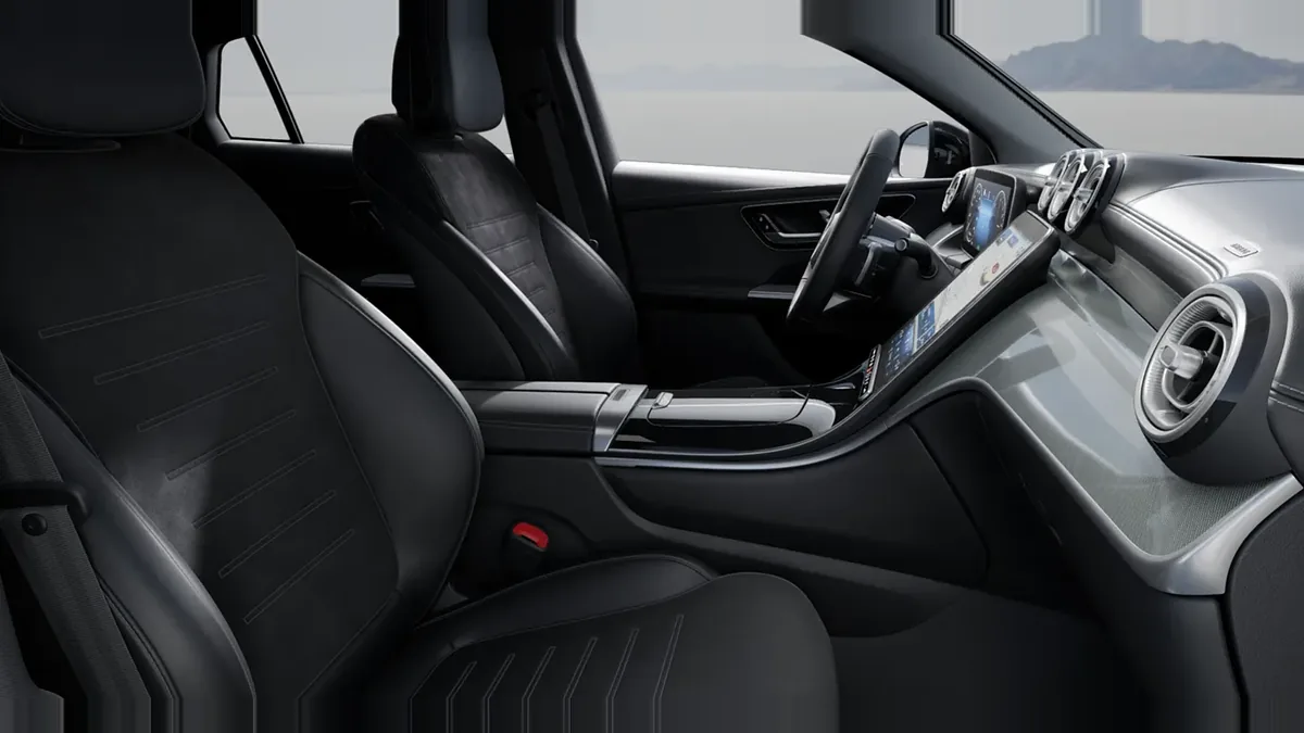 Mercedes-Benz GLC Coupé 300 de 4MATIC QS en renting para particulares — Interior