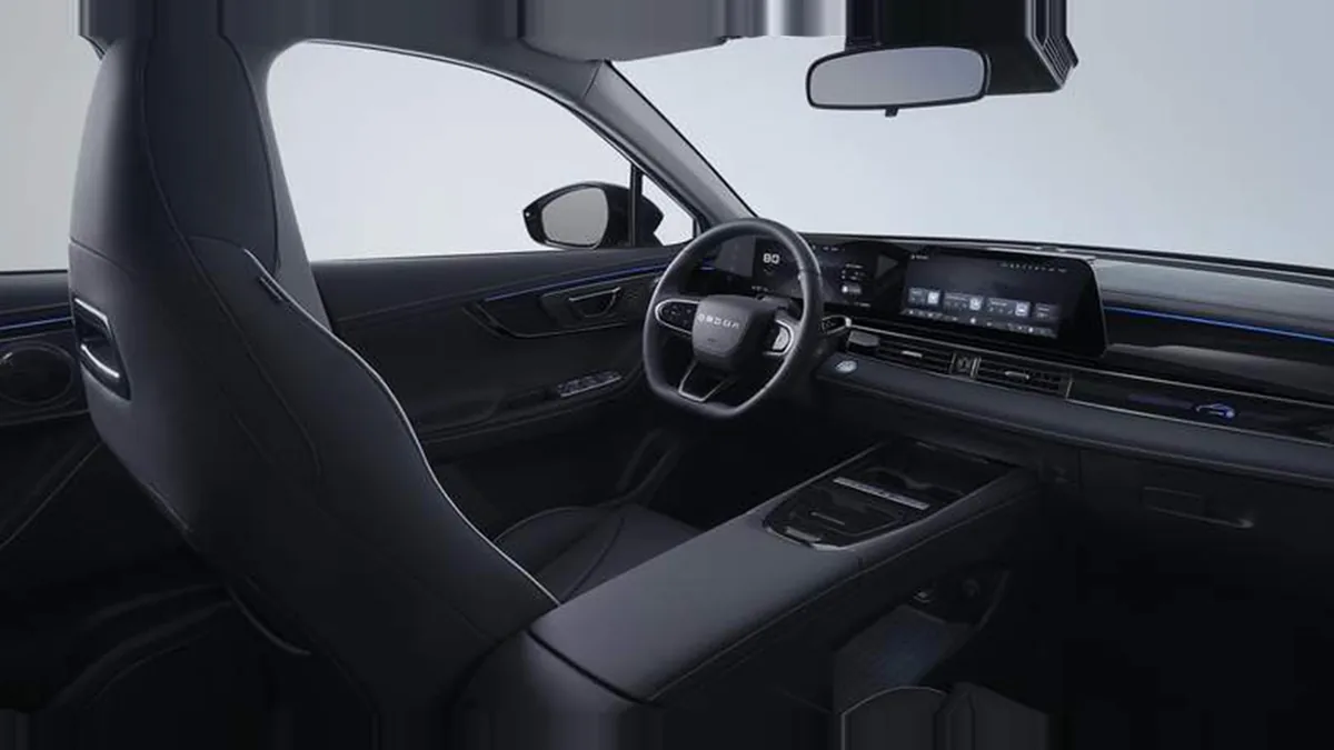 Omoda 5 EV 61kWh Pure 155kW en renting para particulares — Delantera