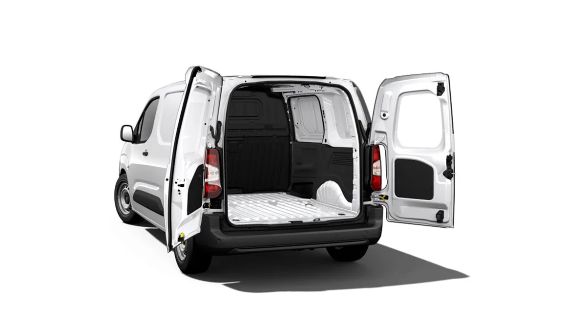 Peugeot Partner Furgón M Diésel 100CV Man en renting para particulares — Lateral