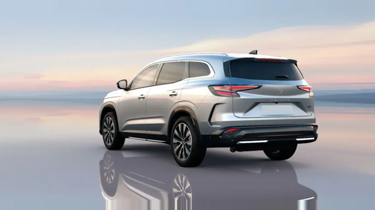 Renault ESPACE TECHNO E-TECH FULL HYBRID 200CV en renting para particulares — Trasera