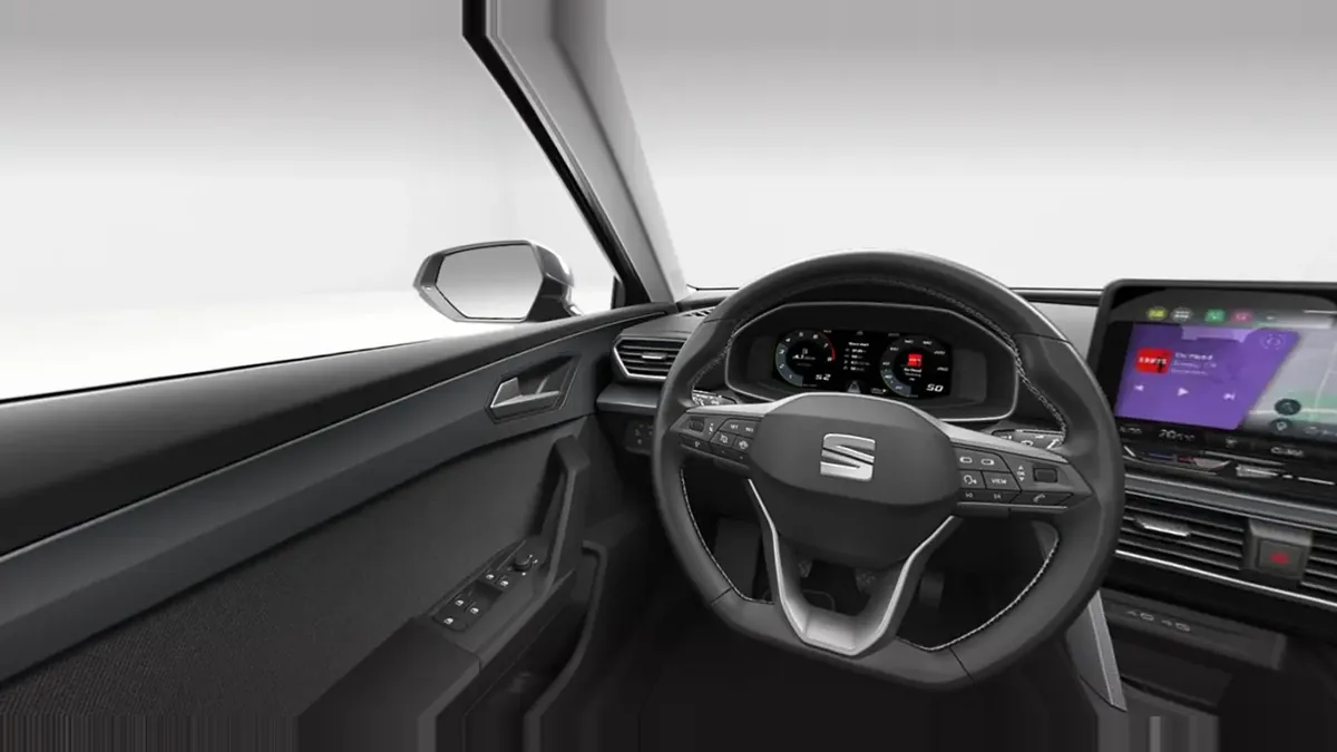 SEAT León 1.5 eTSI Style Fleet Pack en renting para particulares — Delantera