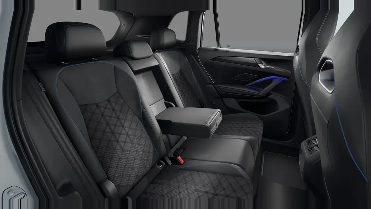 Volkswagen Tiguan R-Line 1.5 eTSI 110kW DSG en renting para particulares — vista 9